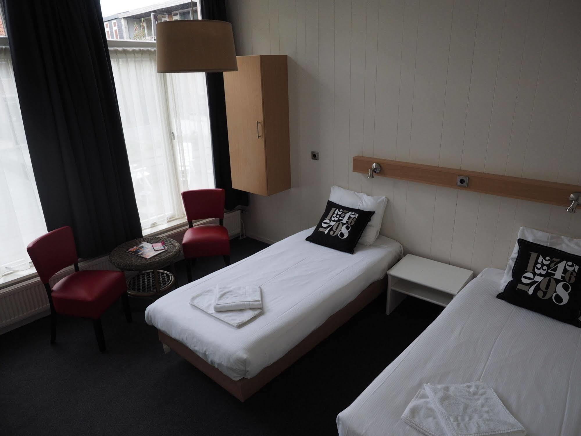 Hotel 'T Anker Leeuwarden Exterior photo